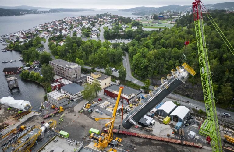 HM Absorber lift at Brevik cement plant copyright Heidelberg Materials