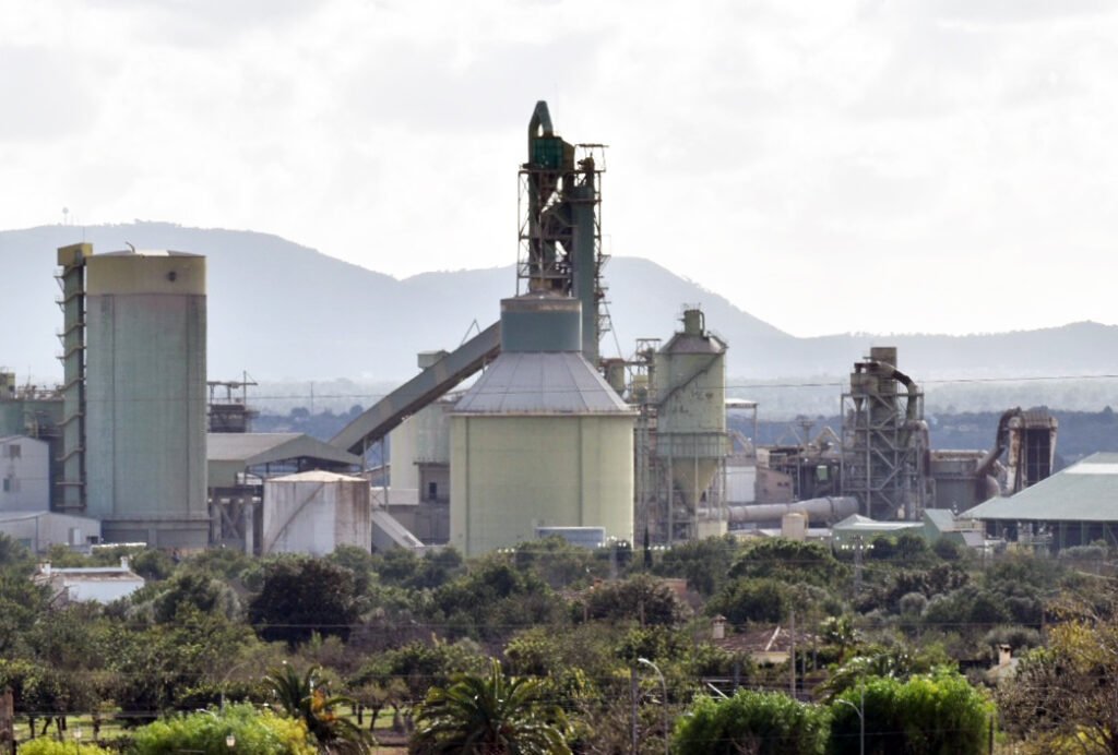 Cemex Lloseta Factory