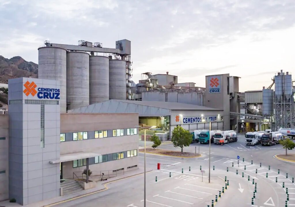 Cementos La Cruz will produce low-carbon cement in Spain