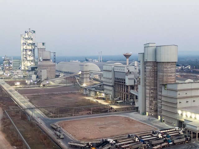 Nigeria‘s Dangote plans exports and moderate expansion  