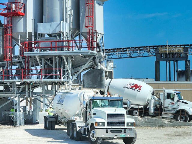 US Maschmeyer ordered Pfeiffer ready2grind for slag